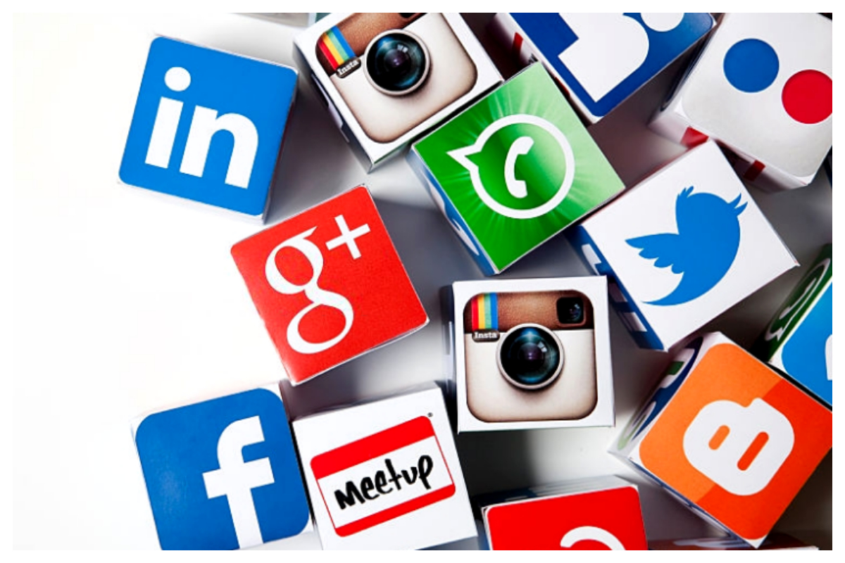 Punjab Govt Restricts Social Media Use for its Employees