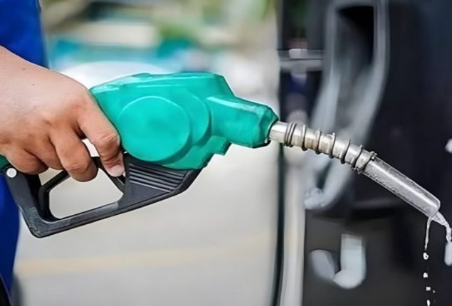 Petrol price in Pakistan may further drop from Mar 16