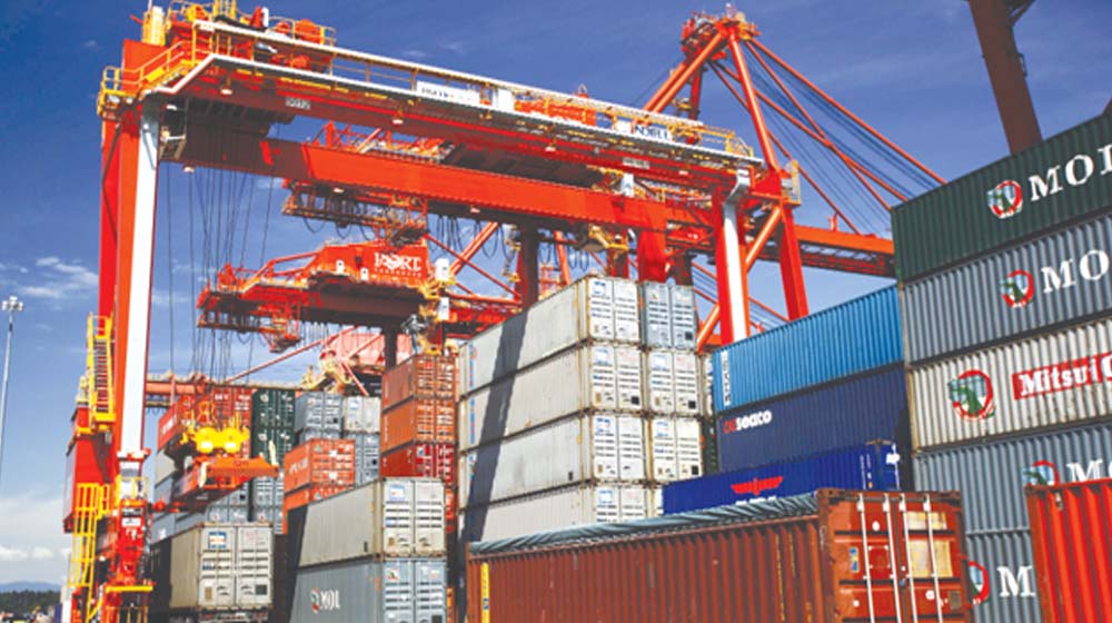 Pakistan achieves record-breaking exports target in 2nd quarter of FY, 2024