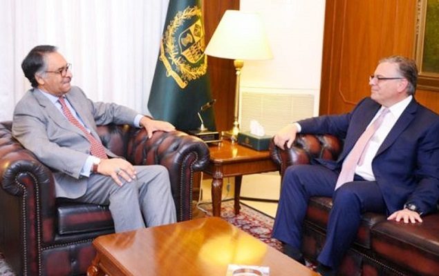 FM, US envoy discuss bilateral relations