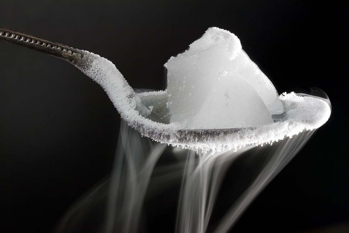 Tennessee Lab Accident: Teacher, 18 Students Hospitalized in Dry Ice Mishap