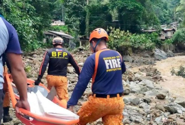 Landslide in Southern Philippines: Two Buses Buried, 11 people Injured