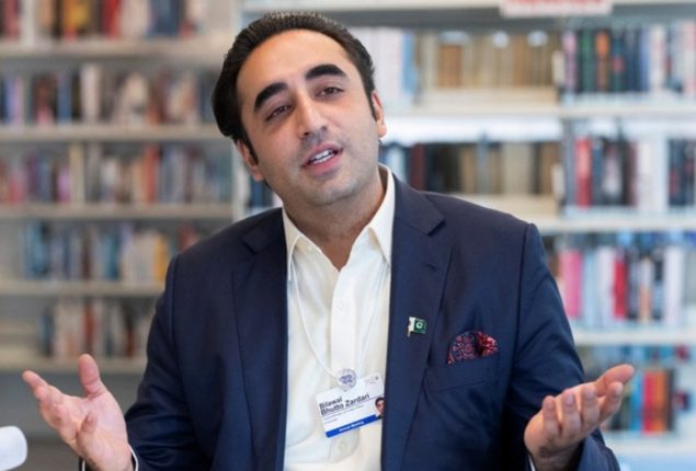 PPP demands restoration of internet, mobile phone services