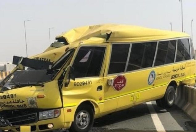 UAE: School bus hits the sidewalk, 5 people injured including 3 students