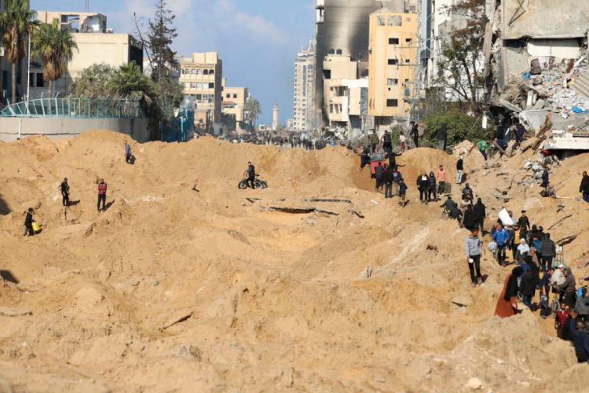 Egypt breaks the peace treaty with Israel if Israel pushes into Gaza border town