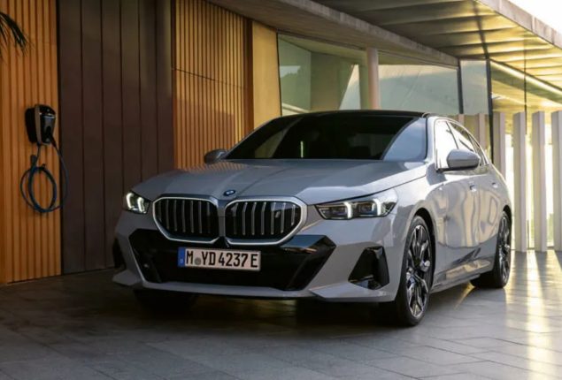 Dewan Motors Introduces BMW i5 & R1300 Models in Pakistan