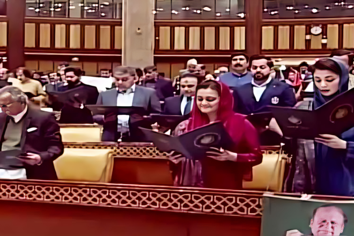 Newly elected PA members oath