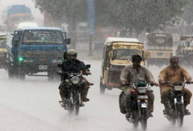 Karachi Weather Alert: Rain and Thunderstorms Expected Tomorrow