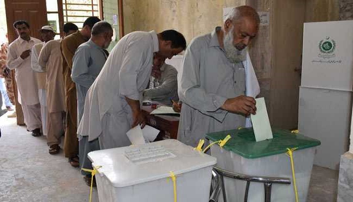 Independent candidate Jam Mehtab grabs PS-18 after re-polling