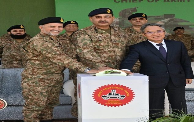 Gen Asim Munir visits HIT Taxila to attend launching Haider Tank