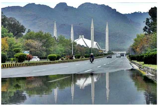 Weather outlook of Islamabad, Pakistan; rain-wind/thunderstorms likely