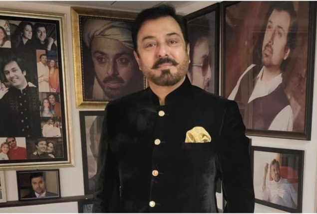 Nauman Ijaz says most Pakistanis are “Jahil”