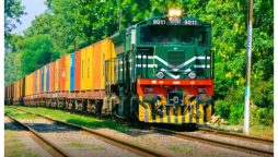 Pakistan Railways Makes History with its 2500-feet Longest Train