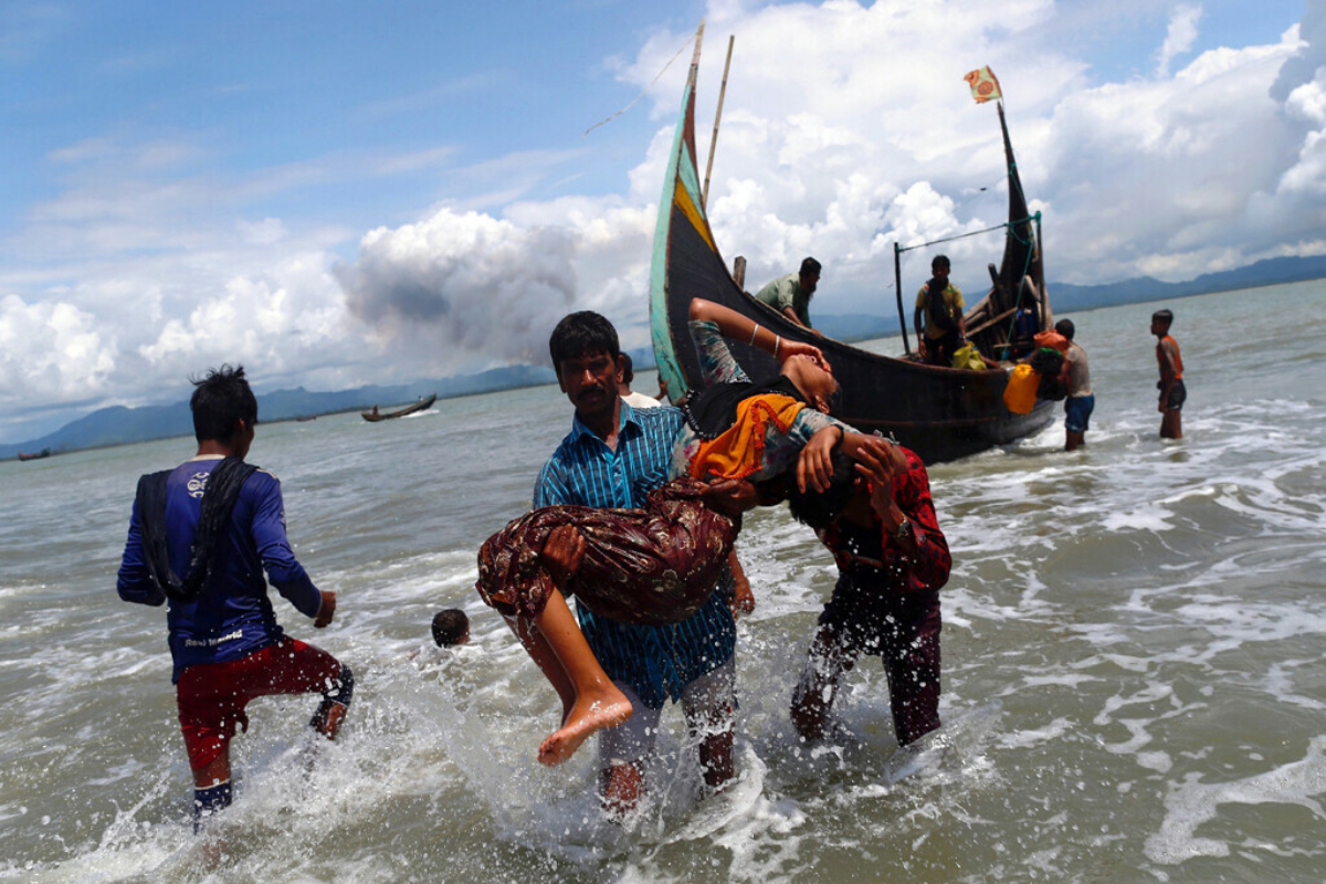 Indonesian rescuers race to save Rohingya refugees from capsized boat