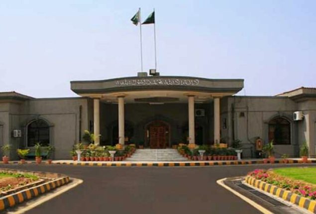 IHC suspends sentences of Islamabad DC, SSP, SHO in contempt case   