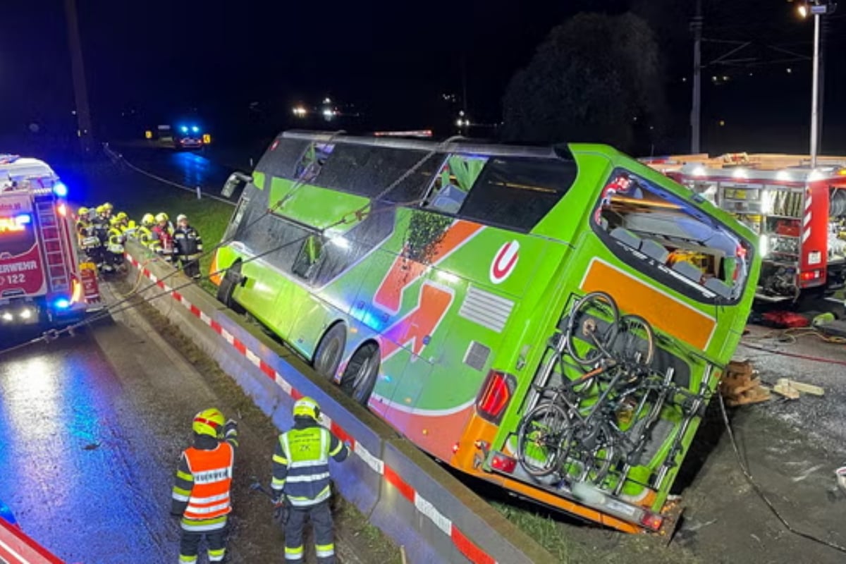 Five Dead in Coach Crash on German Motorway near Leipzig