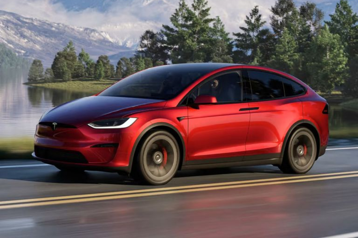 Musk Announces Tesla Model X Long-Form Videos Coming to Smart TVs