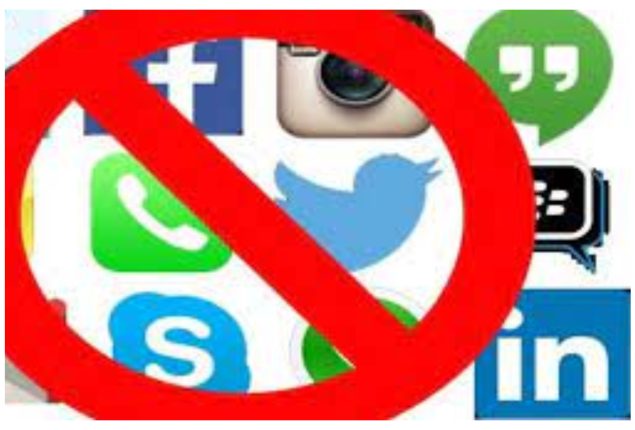 Social Media Platforms Down in Pakistan