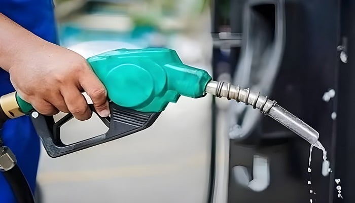 Petrol price in Pakistan will remain unchanged for next fortnight