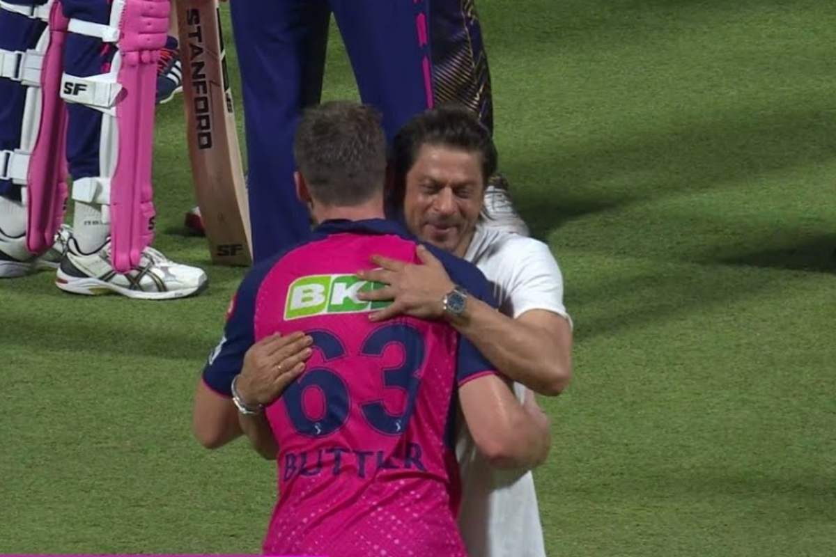 KKK vs RR: Shah Rukh Khan hugs Jos Buttler after stunning century