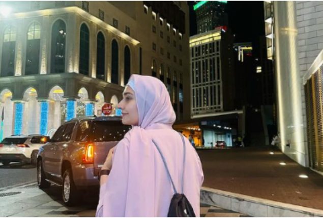 Dur-e-Fishan’s Umrah Journey During Ramadan Captivates Hearts