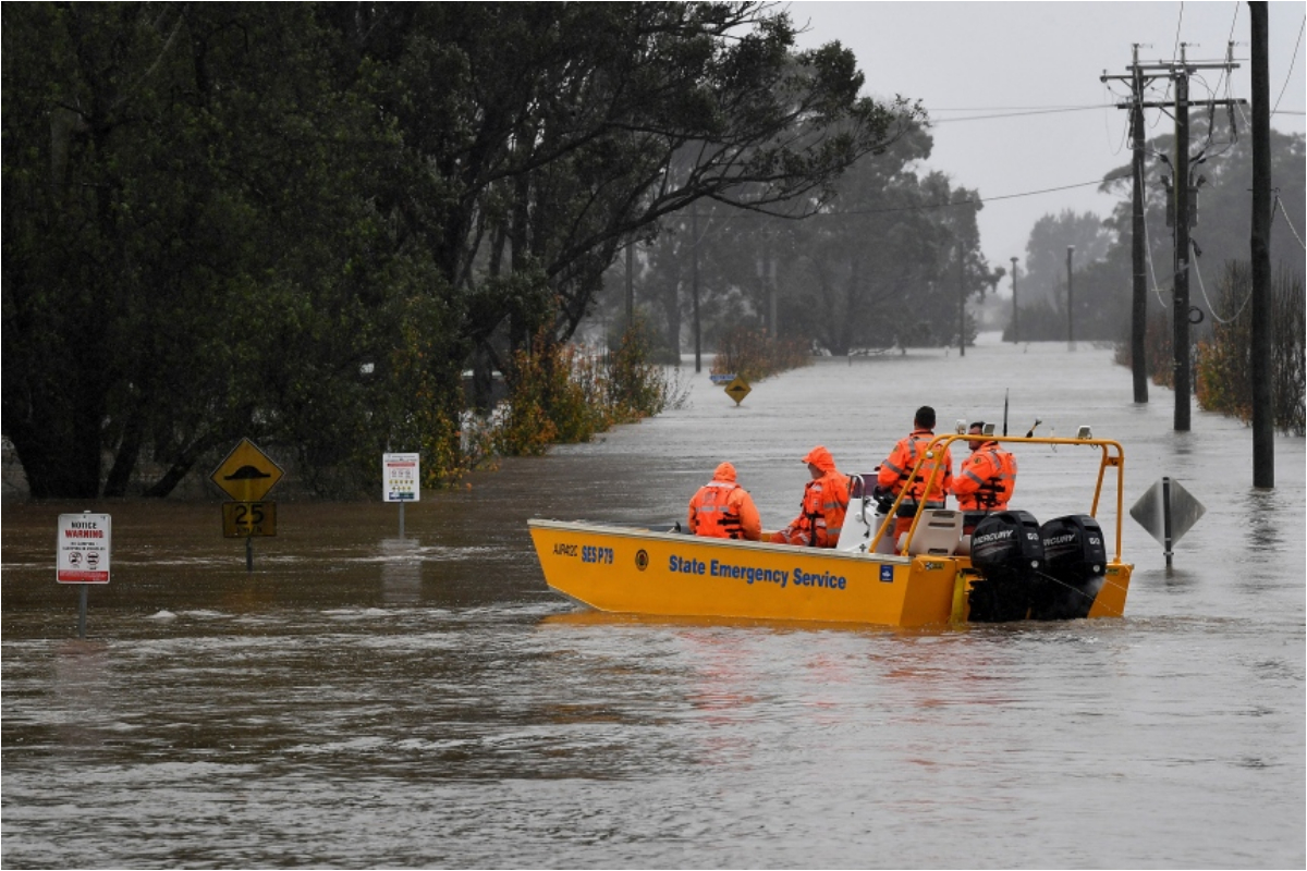 Sydney braces for further flooding as major dam overflows