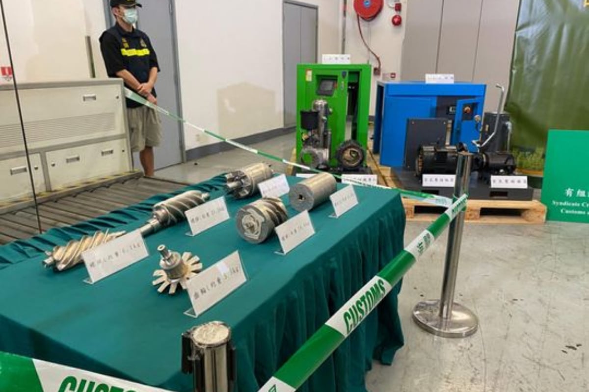 Hong Kong authorities create the largest ever gold smuggling bust