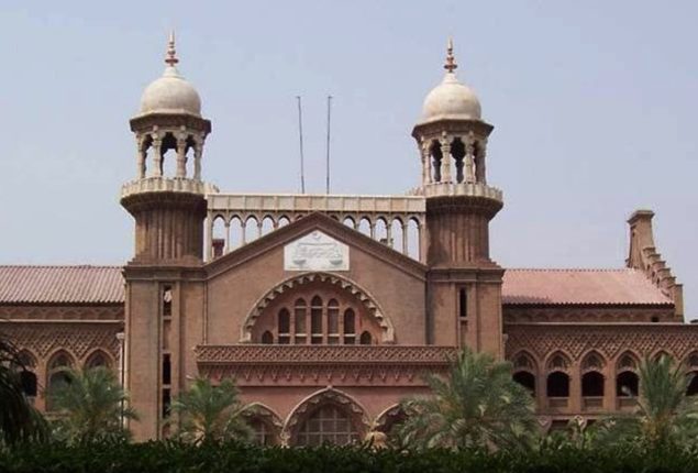 LHC seeks reply from Punjab on plea challenging wheat procurement policy