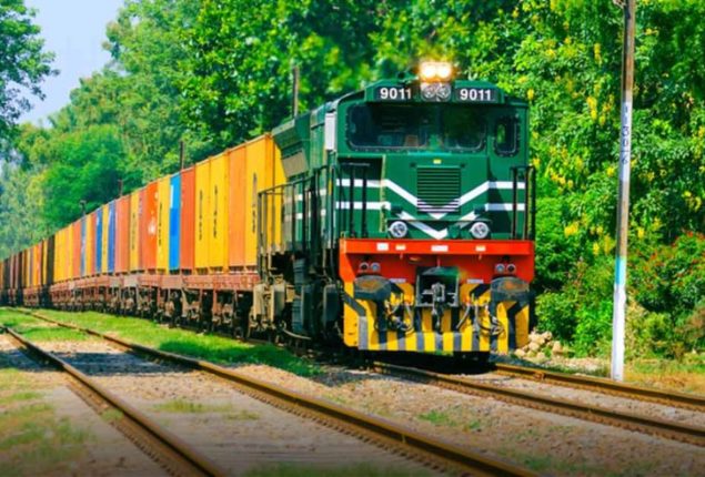 Pakistan Railway Faces Issue of Old Trains