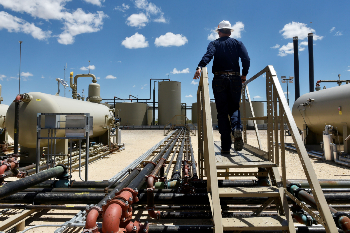 Oil prices down after Iran attacked Israel