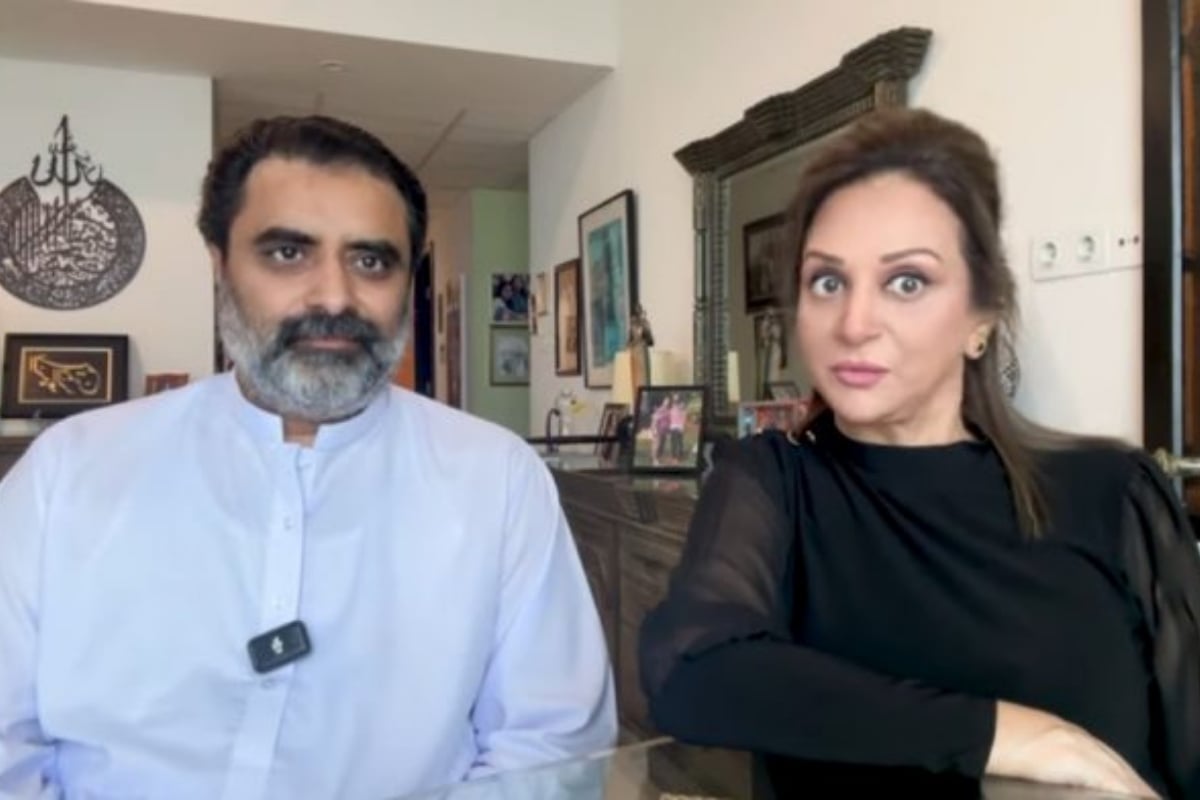 Bushra Ansari give her first inter with husband Iqbal Hussain