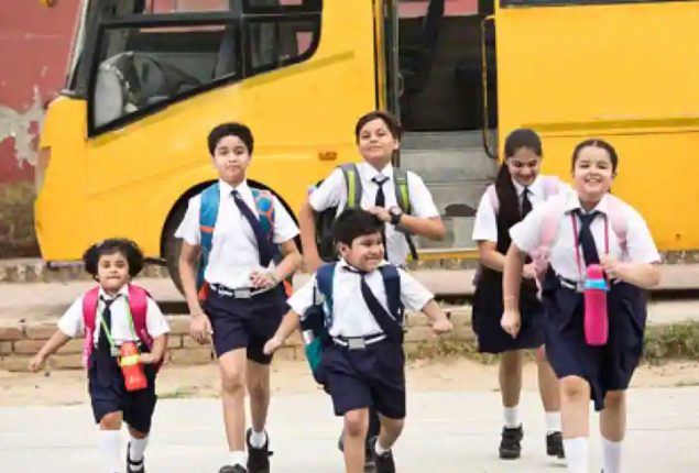 New school timings announced in Lahore, amid summer