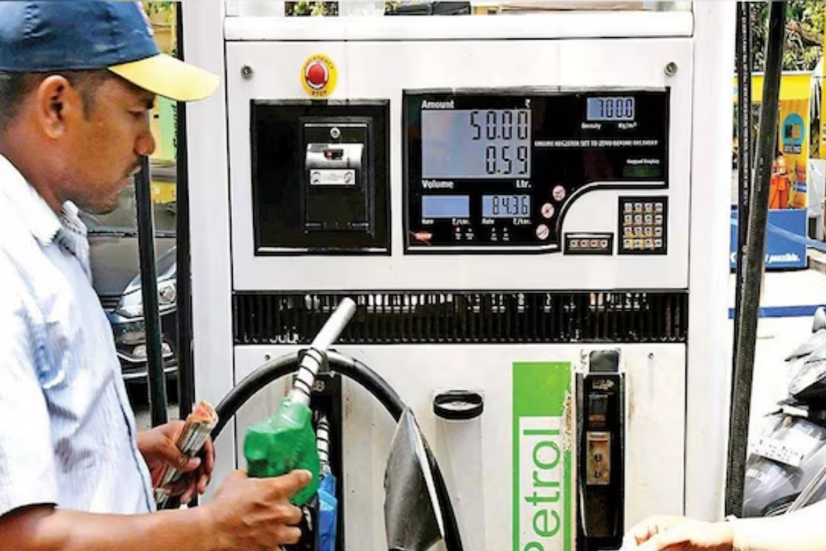 Petrol prices likely to fall in Pakistan