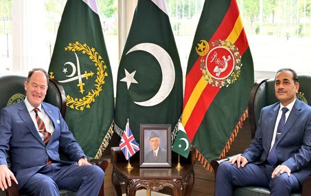 COAS Gen Munir, UK Army Chief discuss bilateral defense relations