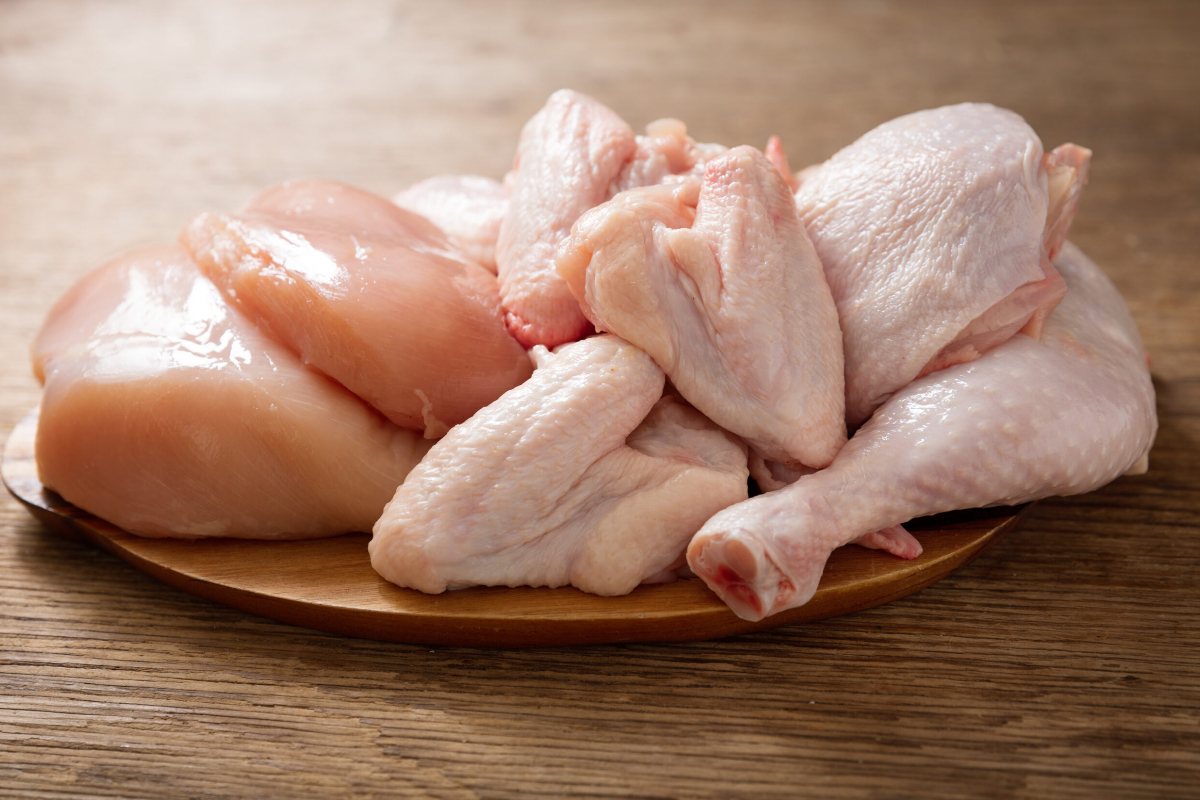 Chicken prices surge in Karachi- Check latest rates