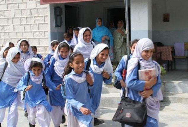 Sindh Governor launches free breakfast program for school children