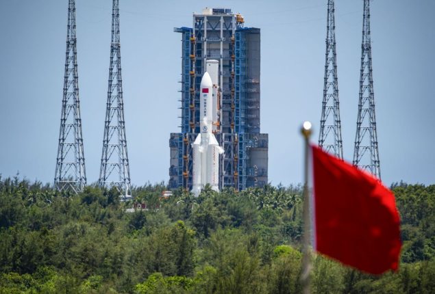 China launches rocket towards far side of moon