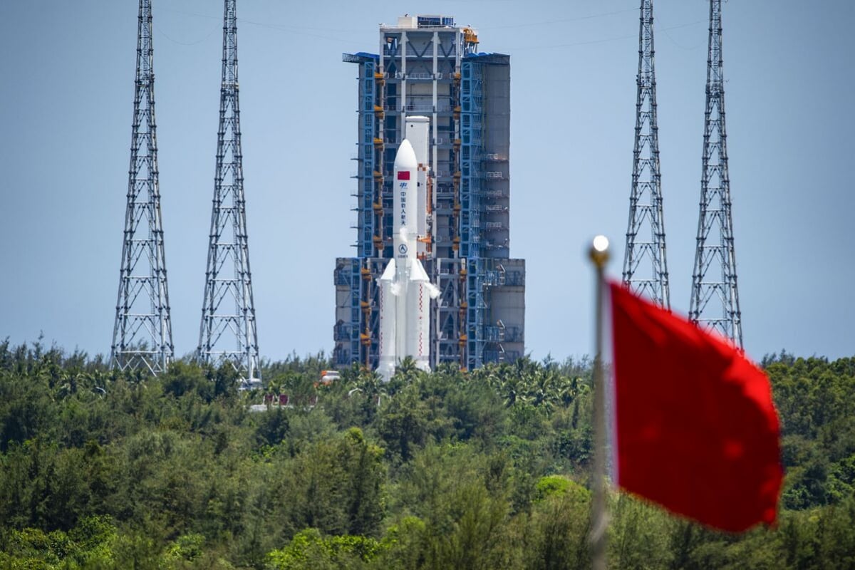 China launches rocket towards far side of moon