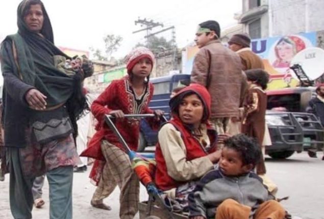 Court orders crackdown against beggars in Karachi