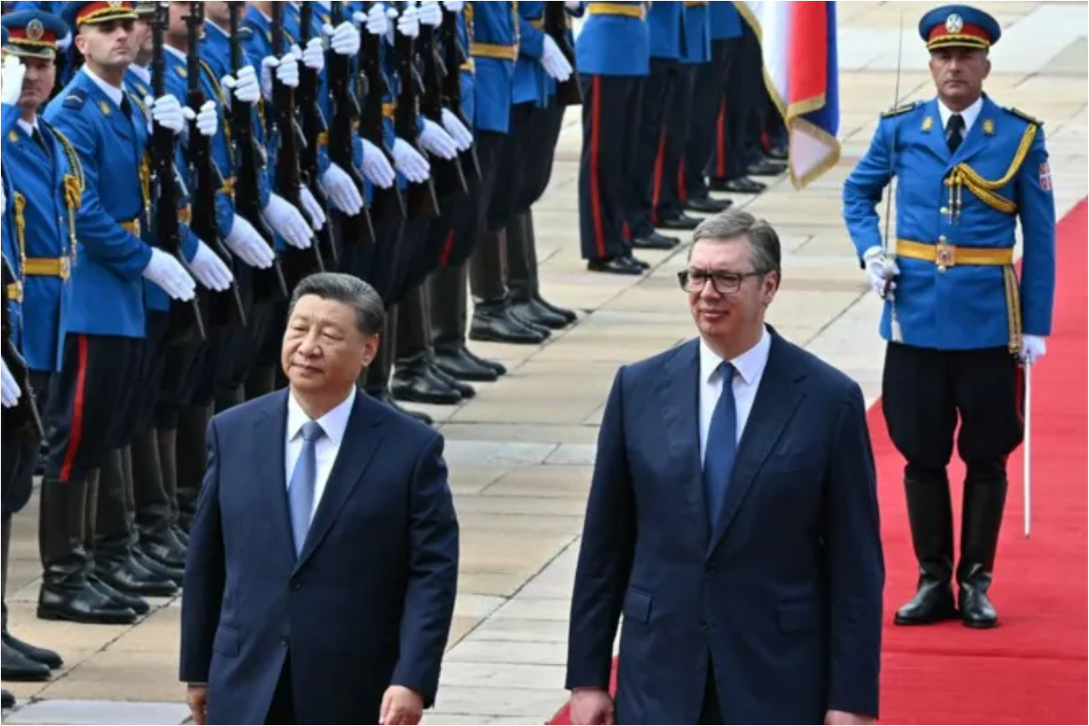 China's Xi Jinping receives red-carpet welcome in Serbia
