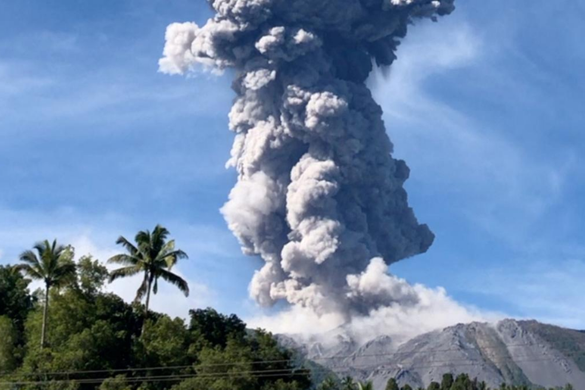 Indonesia's Mount Ibu eruption, seven villages evacuated