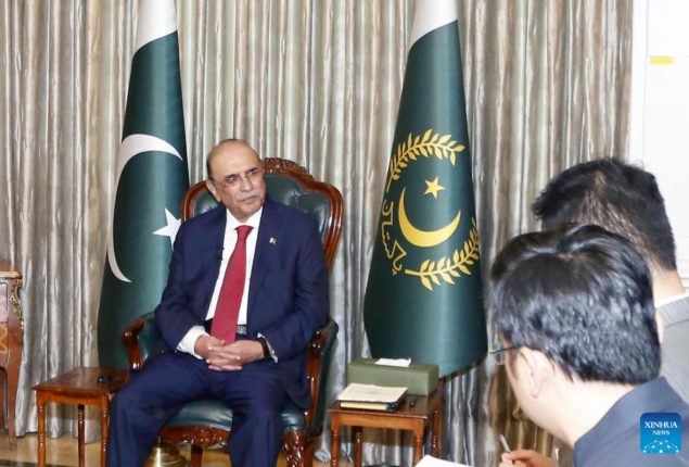 Pakistan firmly upholds one-China principle: President