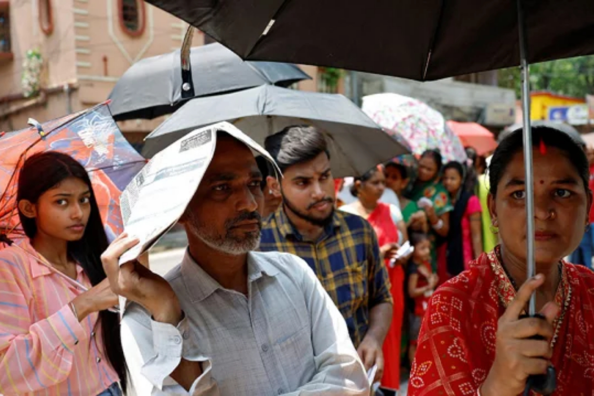Pakistan may soar to record 50°C this week