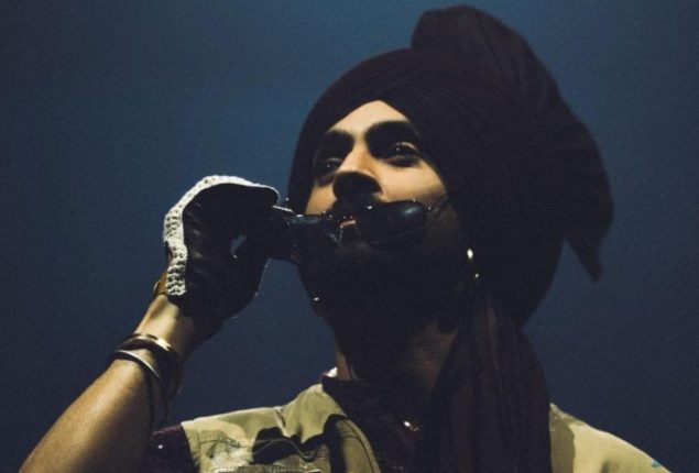 Diljit Dosanjh give his concert entry with Pakistani song “Uddi Ja”