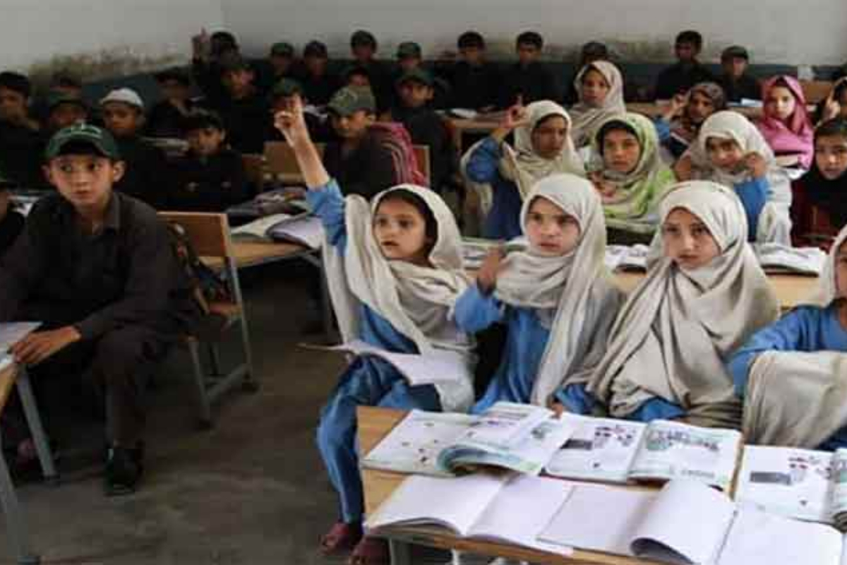 KP govt. announces new school timing, summer vactation dates
