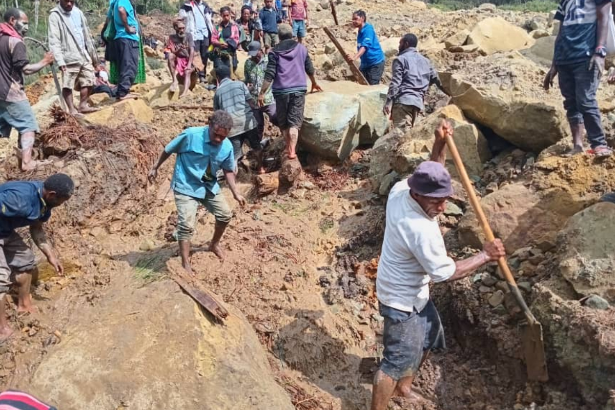 Papua New Guinea: Landslide puts thousands life at risk as hopes for survivor’s fade