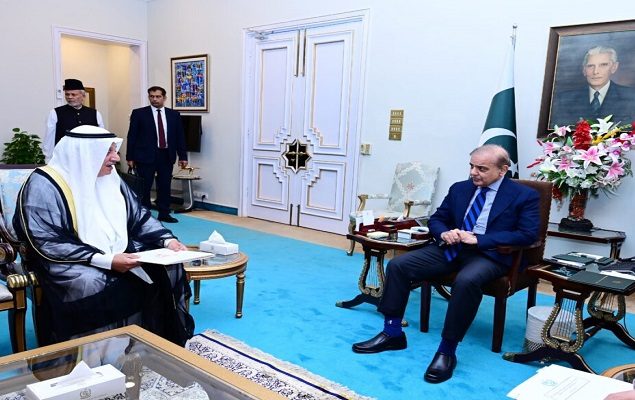 Emirs of Kuwait, Qatar accept PM’s invitation to visit Pakistan