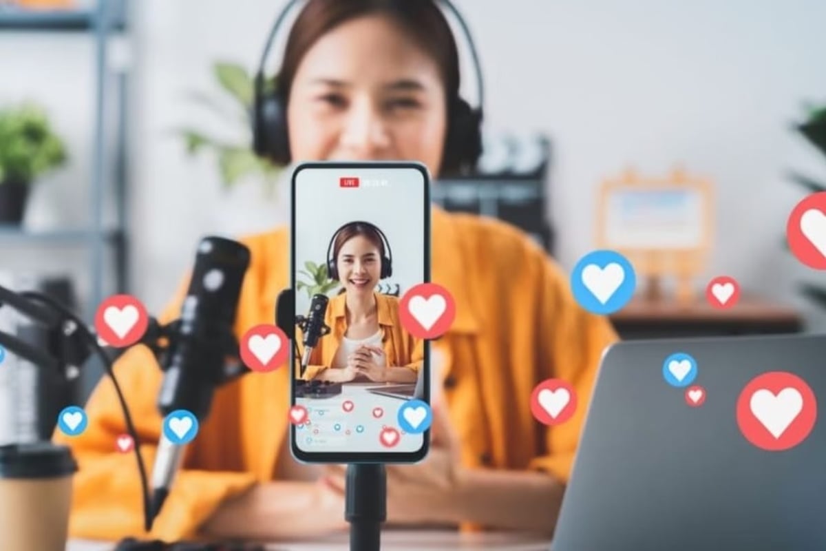 Abu Dhabi sets new rules for social media influencer licenses!