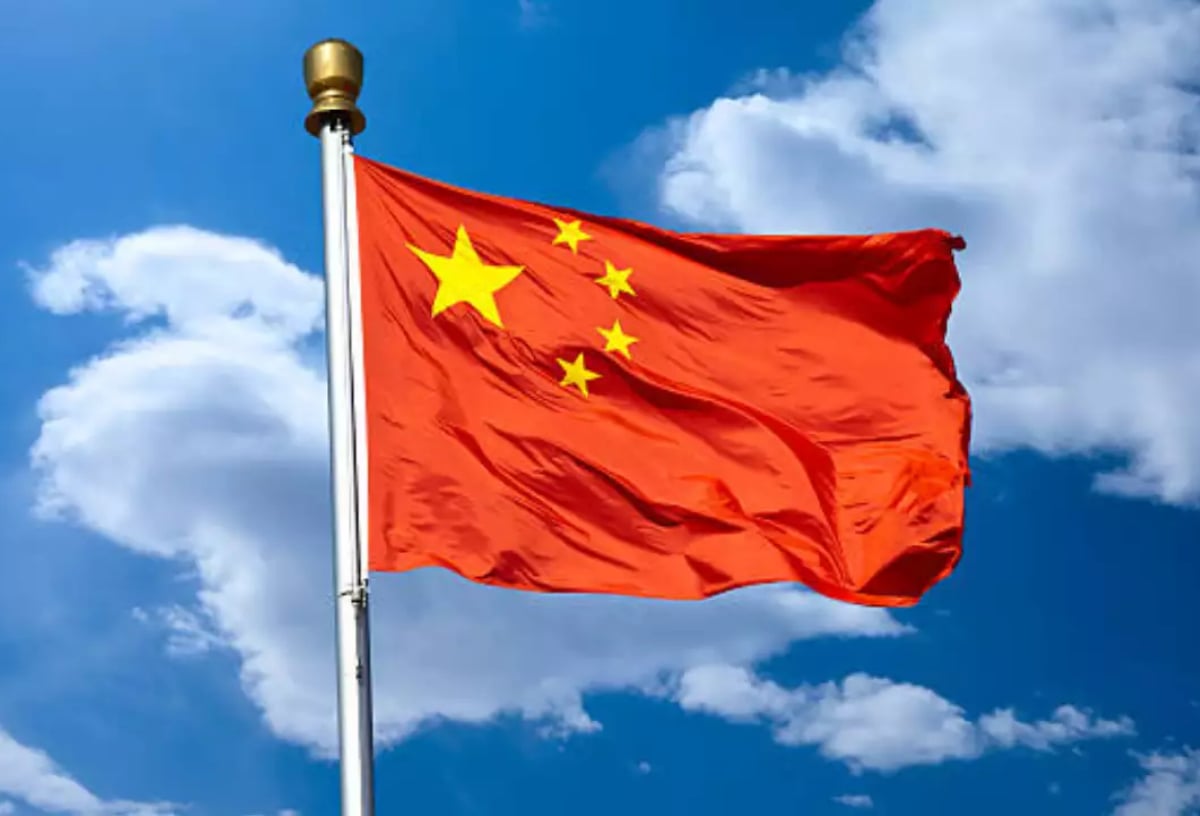 China accuses MI6 of recruiting Chinese couple as spies