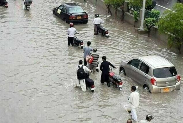 CS Sindh warns for risk of urban flooding in major cities of province 